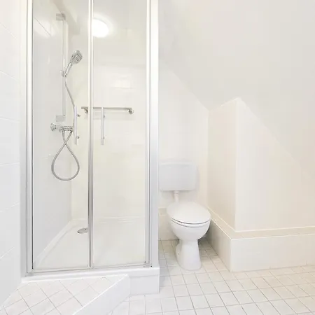 Raj Living - 4 Maisonette - 25 Min Messe Dus