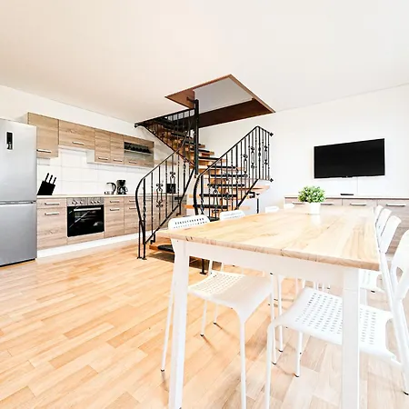 Apartment Raj Living - 4 Maisonette - 25 Min Messe Dus *