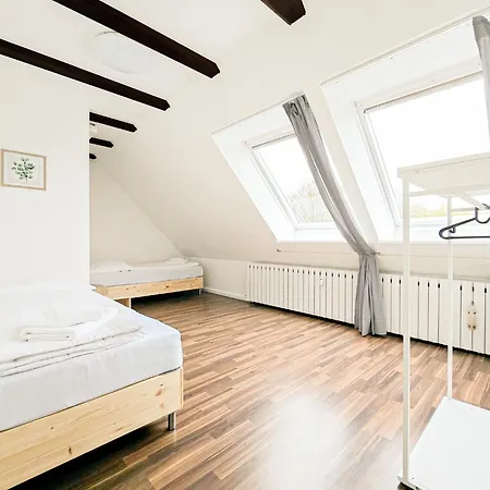 Tolstov Apartments - 4 Schafzimmer- Maisonette - 25 Min Messe Dus Διαμέρισμα Ντούισμπουργκ