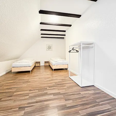 Raj Living - 4 Maisonette - 25 Min Messe Dus