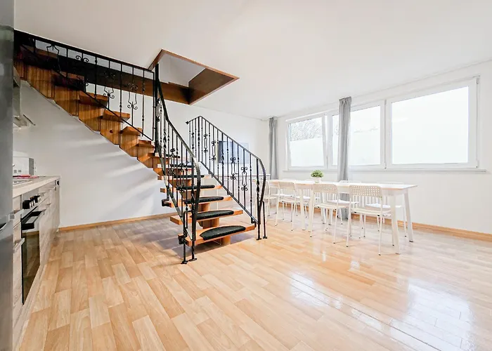 Tolstov - 4 Maisonette - 25 Min Messe Dus Apartment